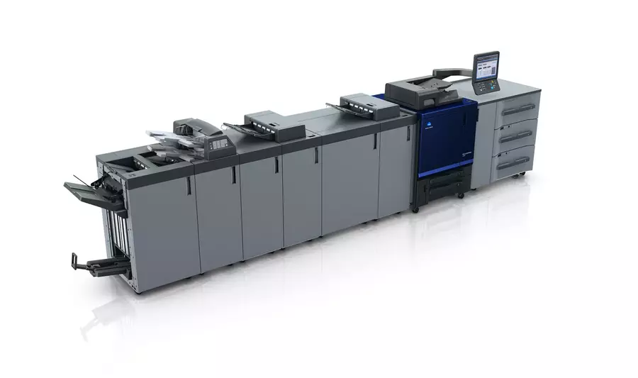 Цифровая печатная машина Konica Minolta AccurioPress C5070 — общий вид с финишной линией